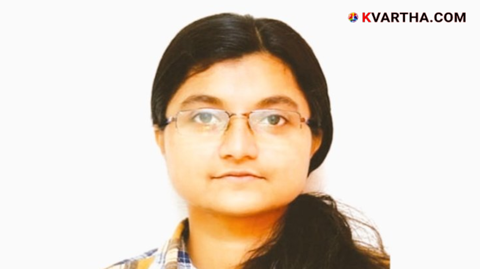 A picture of forest department officials and Saranya searching at Thadiandamol peak in Kodagu.