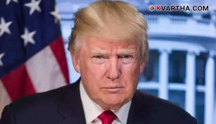 Donald Trump announcing medicine tariffs