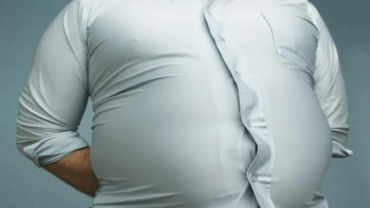 Can Dehydration Make You Gain Weight? Here's The Link
