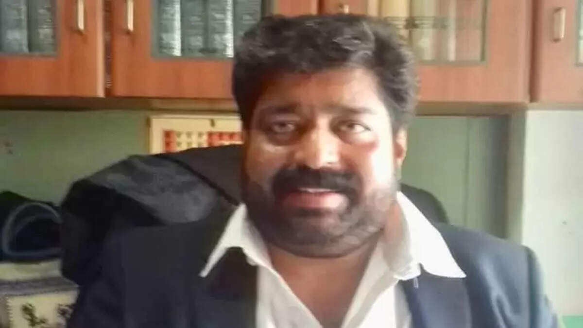 Allegations Against Advocate V.S. Chandrasekharan,&nbsp;Advocate V.S. Chandrasekharan, Molestation, Congress Leader.