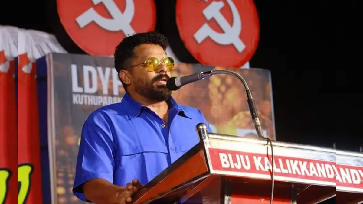  Aashiq Abu, Artist