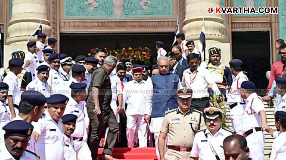 Governor Thawarchand Gehlot addressing the Karnataka Assembly.