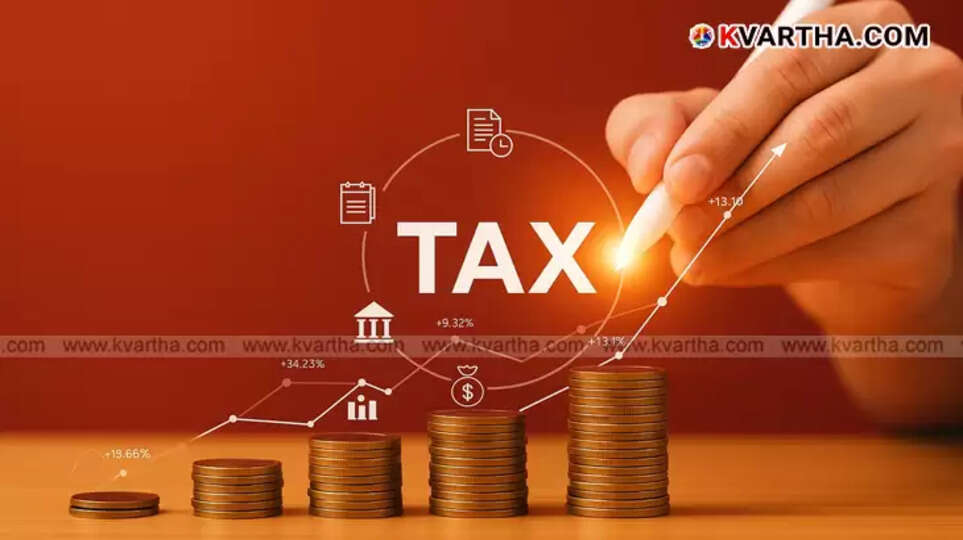 Image depicting a tax return form and a calendar, symbolizing the extended deadline for ITR filing.