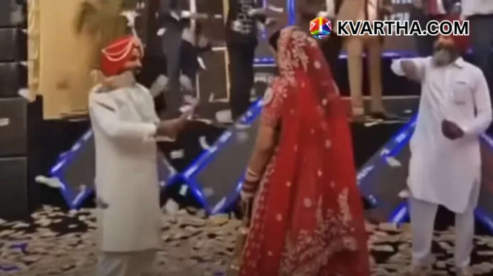 &nbsp;Lakhs of rupees showered on newlywed couple in Punjab wedding viral video