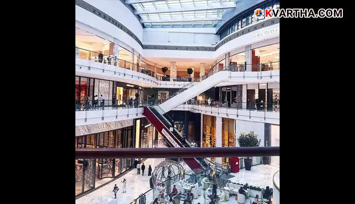 Dubai Mall Ramadan shopping expansion with new stores.