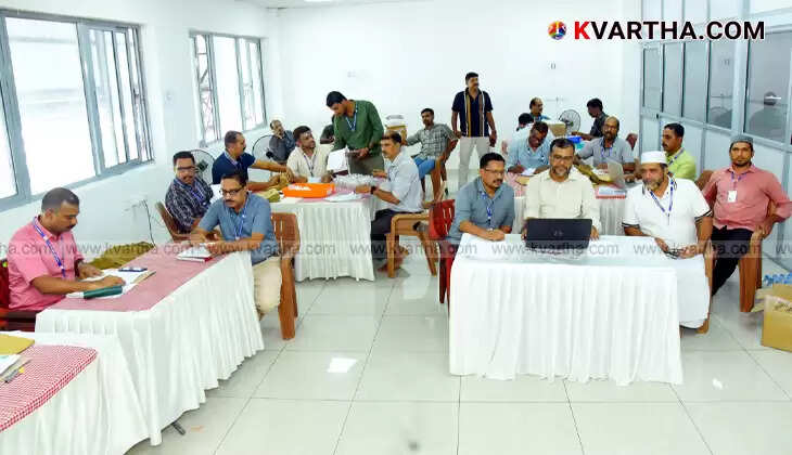 Hajj pilgrims at Kannur International Airport.