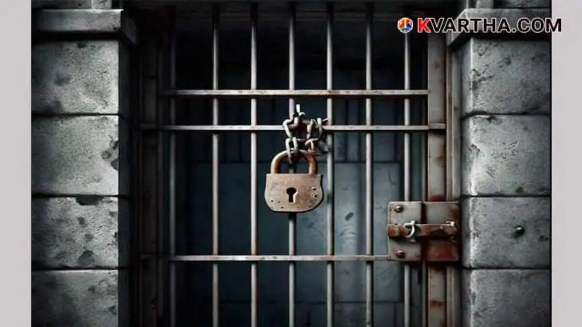 Police Officer Arrested for Assaulting Female Colleague