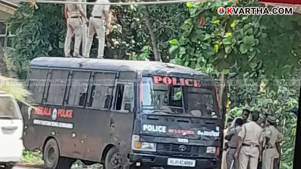Reinstalled BJP Flagpole in Kannapuram Uprooted Again; Case Against 40