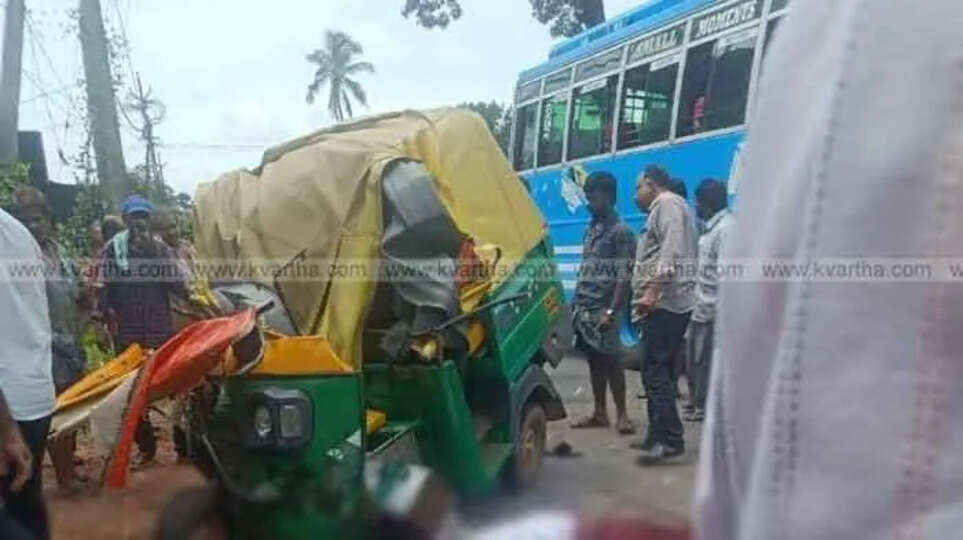 Kannur accident, bus collision, fatal accident, Kerala news, Thotady, Kasaragod, road safety