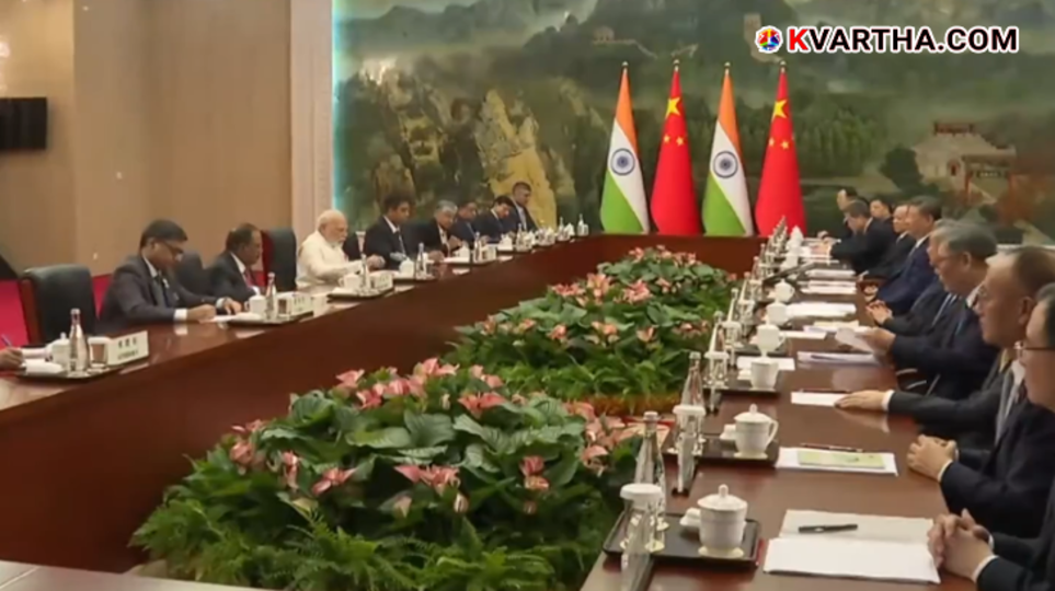 Prime Minister Modi Meets Chinese President Xi Jinping, Emphasizes Cooperation for Global Prosperity