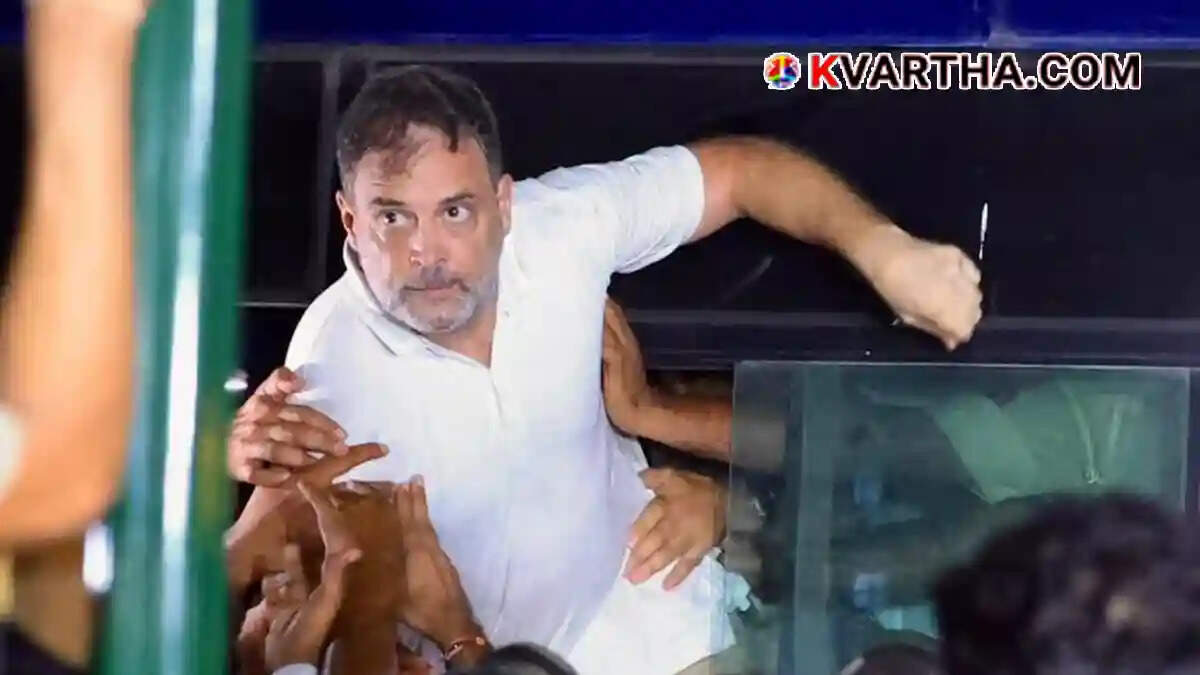 Image reflecting Rahul Gandhi and opposition protest in Delhi against Election Commission