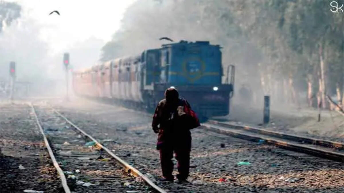 Stone Pelting on Train at Payangadi