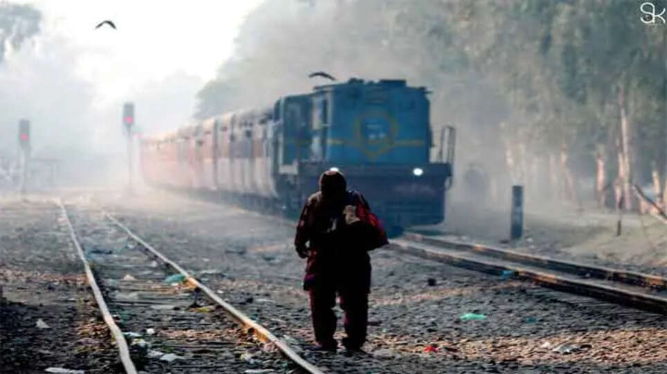 Gas Cylinder on Railway Track Averts Major Disaster