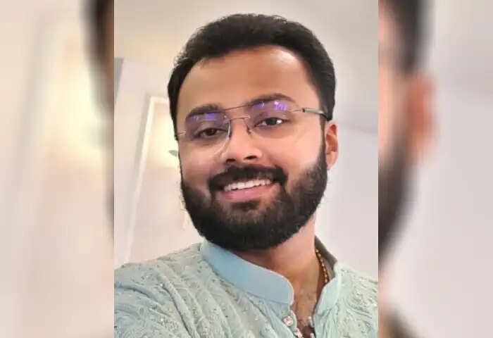 j k menon donates rs 1 crore to chief ministers relief fund