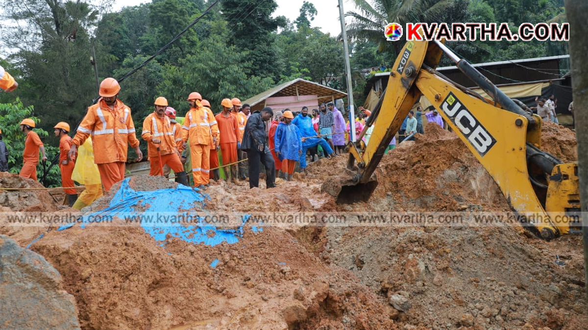 Rescue operations at Wayanad Meppadi landslide site
