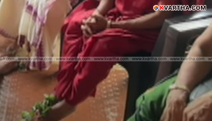 Students performing 'Padapooja' at Saraswathi Vidyalaya, Kasaragod.