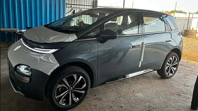 MG Windsor Pro front and side view, showcasing new alloy wheels and ADAS camera