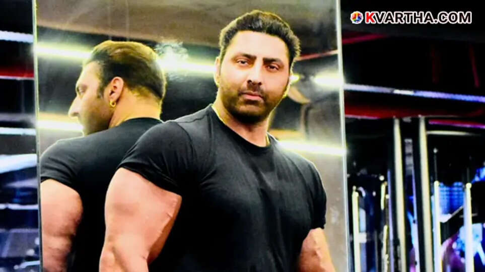 Portrait of bodybuilder Varinder Singh Ghuman