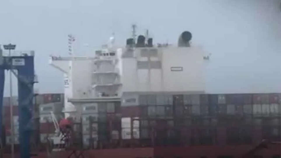 Adani Group's Vizhinjam Port receives first mothership, San Fernando; puts India in world league, Thiruvananthapuram, News, Vizhinjam port, Mothership,  MV San Fernando, Salute, Natives, Kerala News