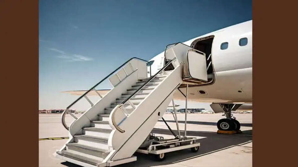 Woman passenger dies after falling from aircraft stairs in Madinah