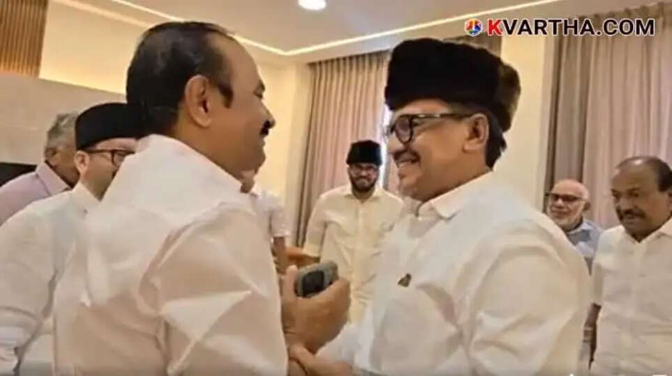 IUML is the powerhouse of UDF politics: Chief Minister-designate V.D. Satheesan visits Panakkad Sadiq Ali Thangal.
