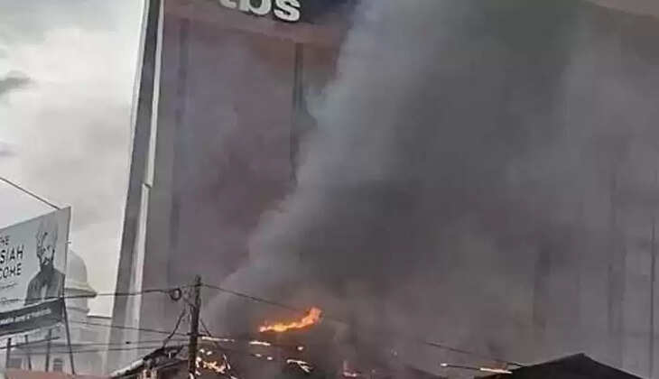 Kozhikode: Gas Cylinder Explosion in Mananchira, Kozhikode, Gas Cylinder, Explosion, Mananchira, Fire 