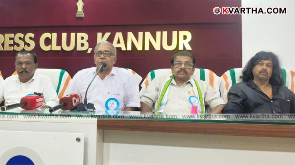 Kerala Liquor Prohibition Council leaders at a press conference against LDF liquor policy