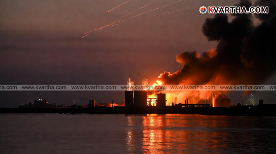 Smoke rising from Teheran city center following a heavy night of airstrikes