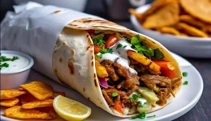 Incident in which a woman died of food poisoning after eating shawarma: Check in hotels