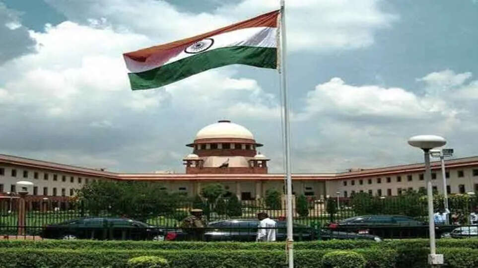 SC Bars Lawyers from Freelance Journalism, Affirms Professional Ethics