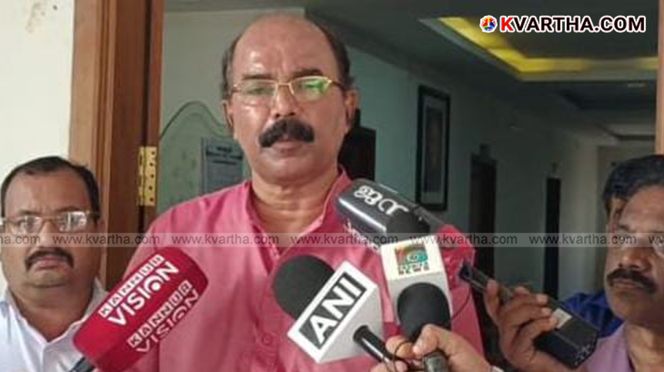 BJP Kannur North district president KK Vinod Kumar addressing media