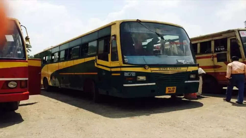KSRTC bus falls into river in Thiruvambady