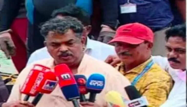 Karnataka MLA Honored for Kerala Youth Rescue Efforts