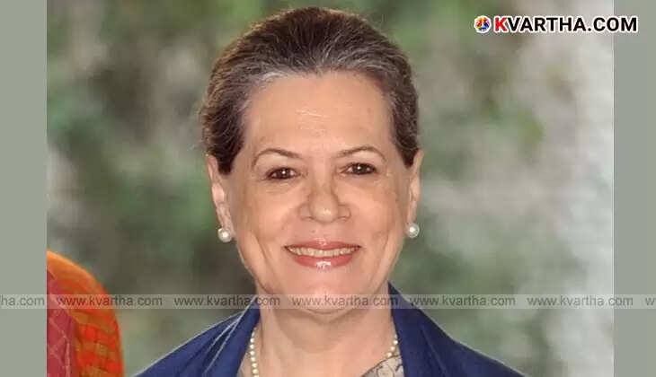 Sonia Gandhi leaving hospital after health checkup.