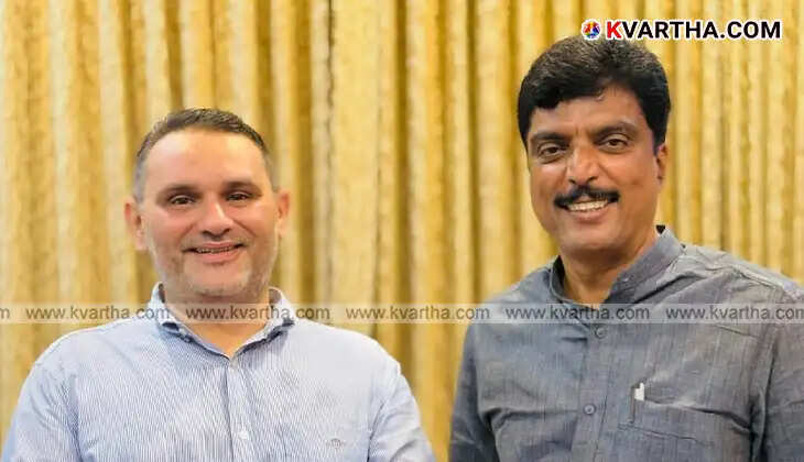 UDF candidate KP Saju meets voters in person in Thalassery.