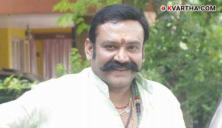 നടൻ സന്തോഷ് കെ നായർ വാഹനാപകടത്തിൽ മരിച്ചു; ഭാര്യയ്ക്ക് ഗുരുതര പരിക്ക്; അപകടം അടൂർ എംസി റോഡിൽ